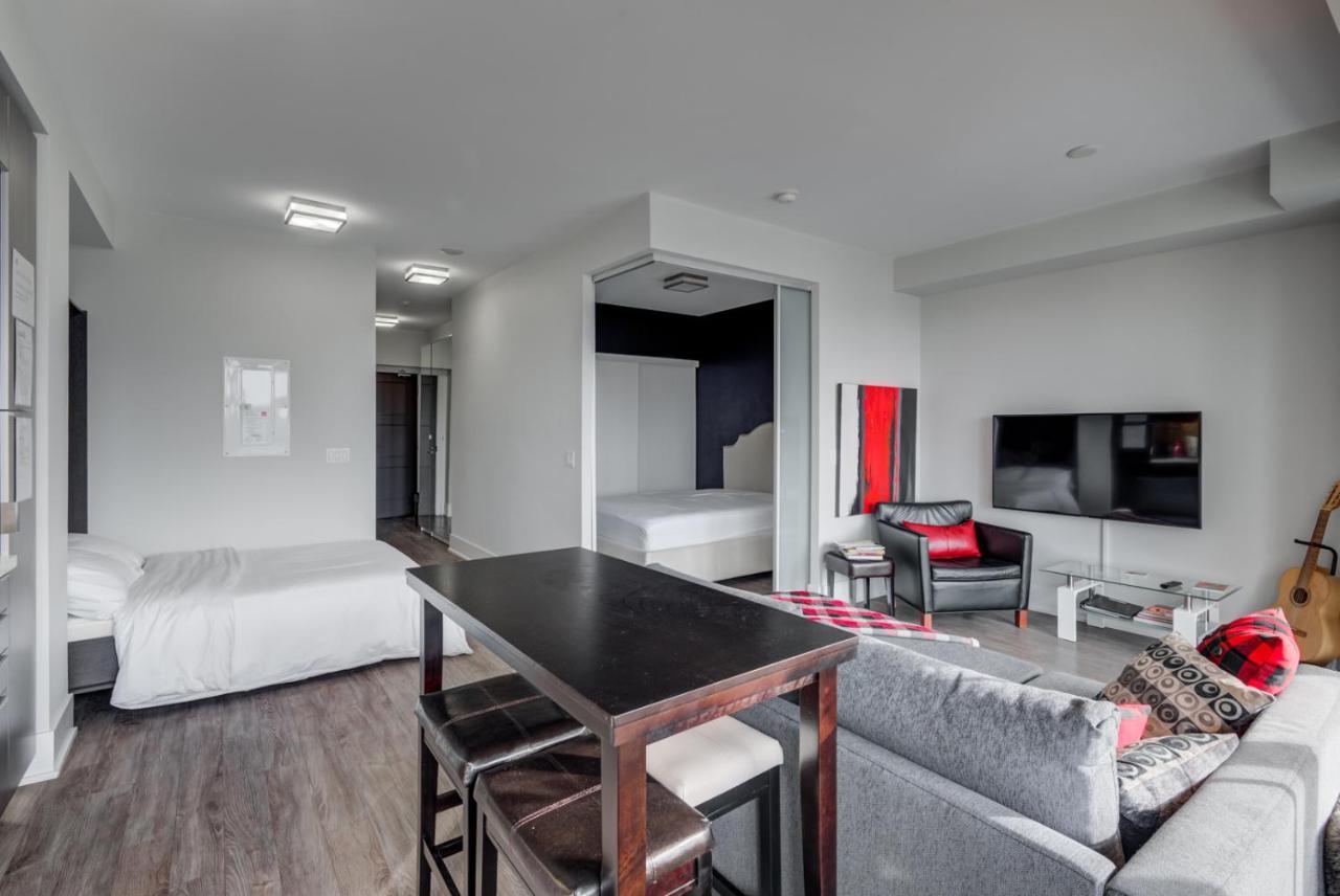 Апартаменты Luxury Adventure Cn Tower/Mtcc/Scotiabank Arena Торонто Экстерьер фото